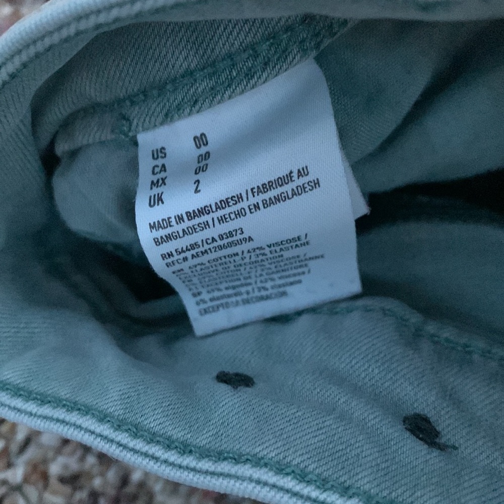 Denim shorts - Picture 3 of 3